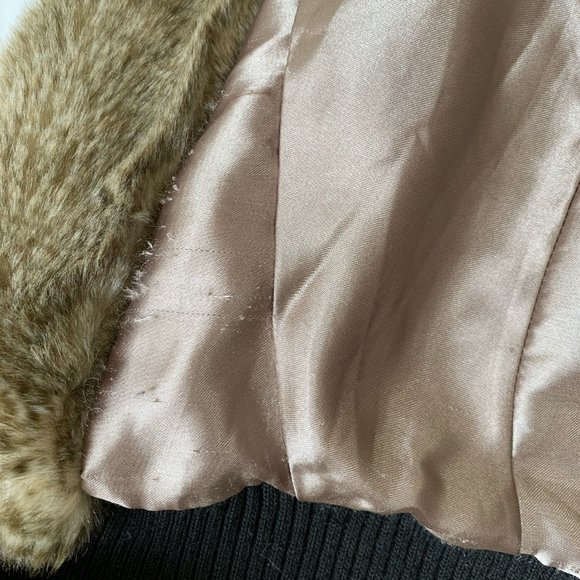 H&M | FAUX FUR COAT - Picture 8 of 10